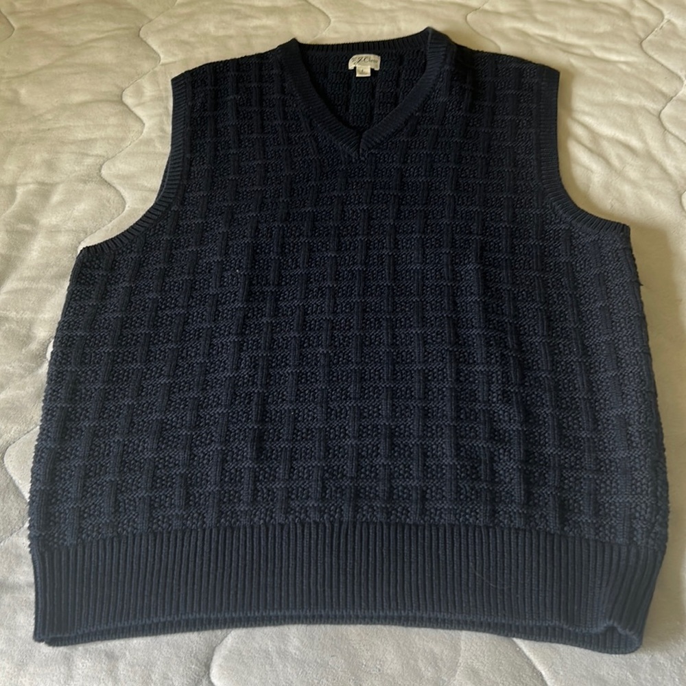 J Crew V neck Best L